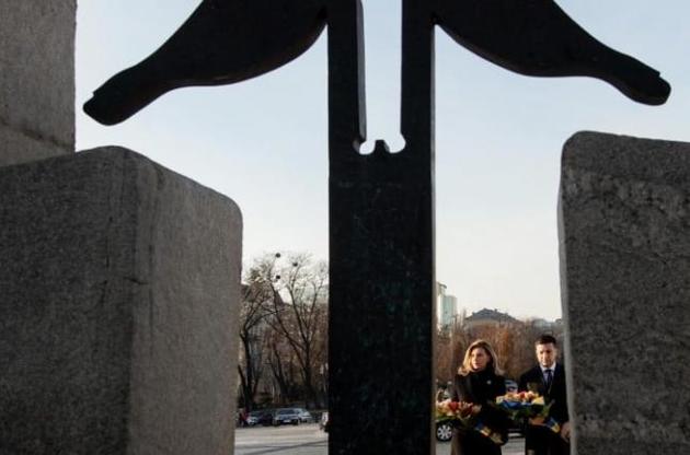 Зеленський вшанував пам'ять жертв Голодомору