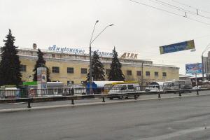 Печерский суд наложил арест на имущество завода АТЕК