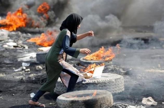 Протести в Іраку: демонстранти підпалили іранське консульство