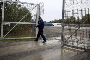 Угорщина закрила кордон із Сербією через наплив мігрантів