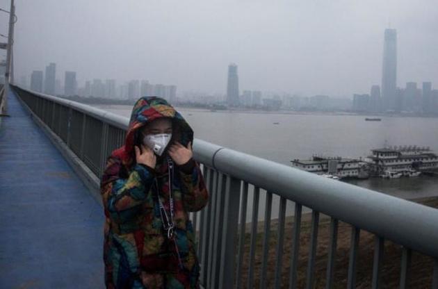 Власти Китая в особо сложных разрешают выходить за продуктами одному человеку из семьи один раз в два дня