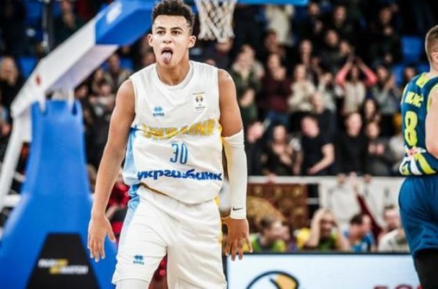 Санон поки виступає за "Дніпро"