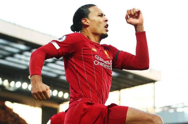 Украина отдала первое место ван Дейку