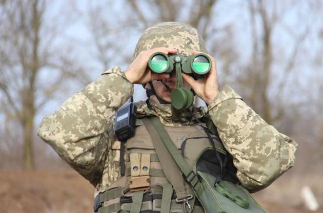 В канун Нового года украинские позиции на Луганщине обстрелял вражеский БТР