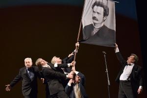 Франківці відзначив 100-річний ювілей театру великим капусником: фоторепортаж