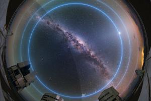 Ученые оценили влияние "созвездий" спутников на астрономические наблюдения