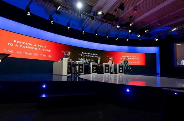 Задача власти - убедить поверить в страну, а не в собственные действия