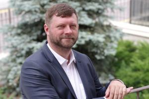 Корниенко: Позиция "Слуги народа" и Зеленского – не вписывать в Конституцию особый статус ОРДЛО