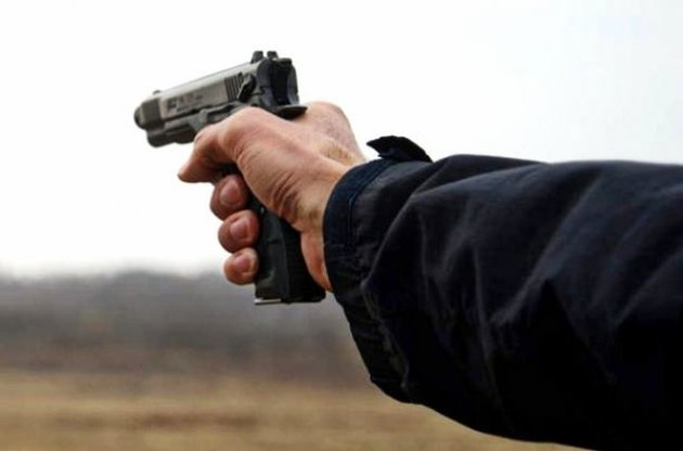 В Кировоградской области неизвестный расстрелял двух человек