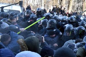 Лунають не голоси фермерів, а політичні гасла: Зеленський розкритикував протестувальників проти ринку землі