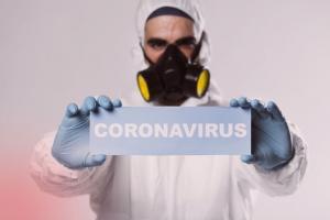 Карантин через коронавірус: чи безпечно користуватися доставкою їжі