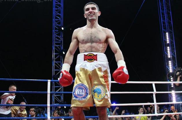 Украинец Далакян защитил титул чемпиона мира