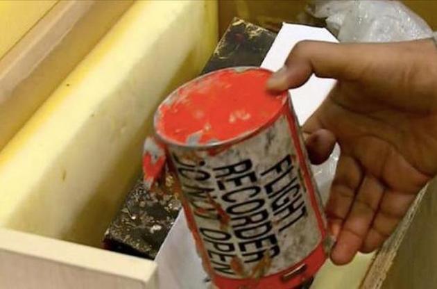 В Ірані не можуть самостійно розшифрувати бортові самописці. Але і віддавати їх нікому не хочуть