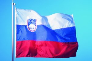Лівоцентристський уряд Словенії офіційно йде у відставку