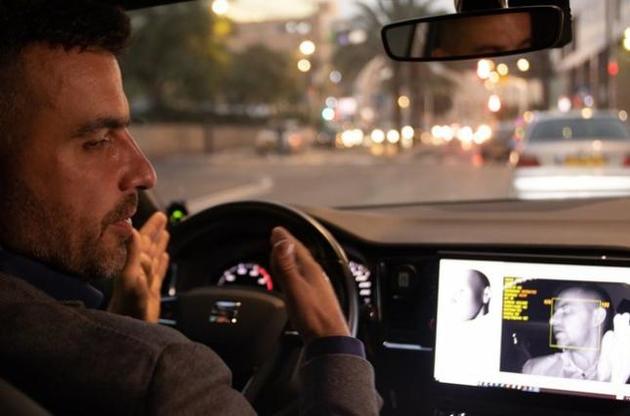 Искусственный интеллект будет следить за тем, не отвлекается ли водитель от дороги