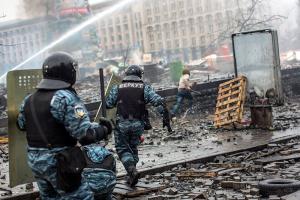 Під час Майдану постраждали понад 900 силовиків – список