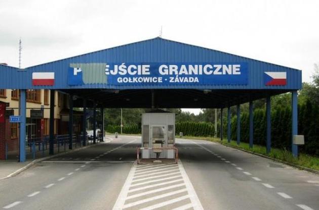 Коронавирус: на границе с Чехией застряли 52 украинца