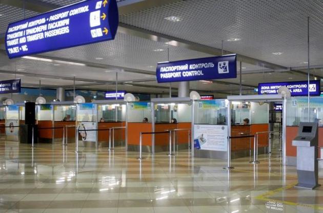 Карантин в столице: в "Борисполе" закрыт основной терминал