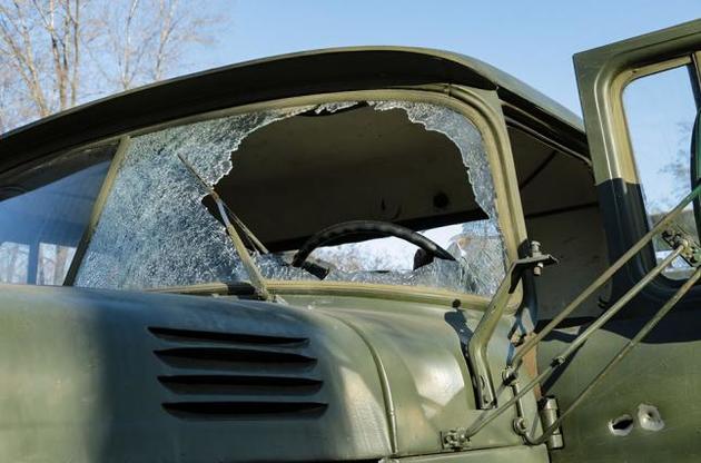 Окупанти розстріляли з ПТРК вантажівку ЗСУ на Донеччині: є загиблий і поранені