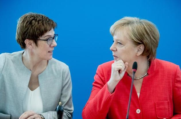 Наступниця Ангели Меркель не буде балотуватись на посаду канцлера Німеччини