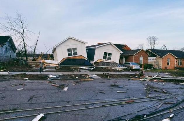 У США після руйнівного торнадо влади міста Нешвілл повідомляють про щонайменше двох загиблих і безлічі постраждалих