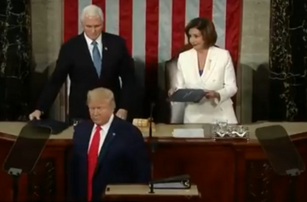 Послання Трампа Конгресу вийшло скандальним