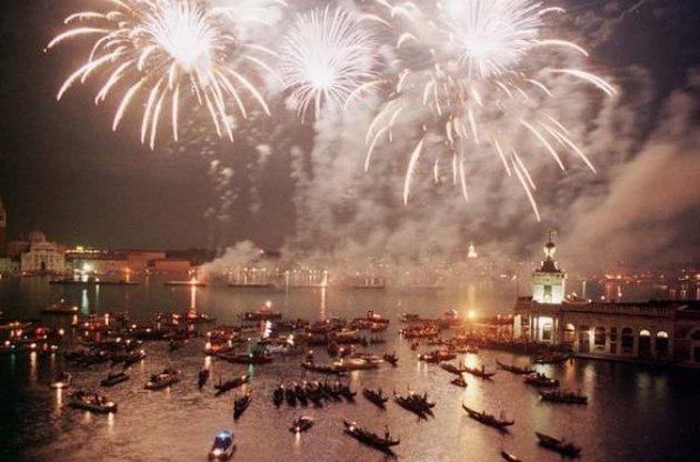 Италия отменяет Венецианский карнавал из-за коронавируса