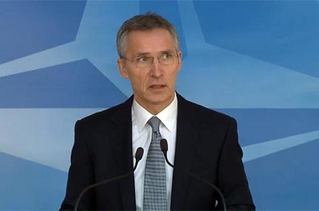У НАТО мають намір схвалити новий пакет допомоги для України і Грузії — Столтенберг