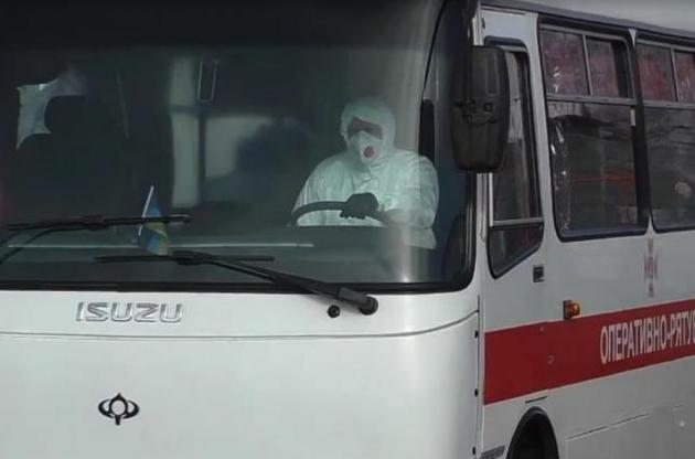 Під час обсервації люди, які прилетіли з Уханя, кілька разів здадуть аналіз на коронавірус