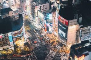Захватывающие фотографии жизнь в Японии от уличного фотографа