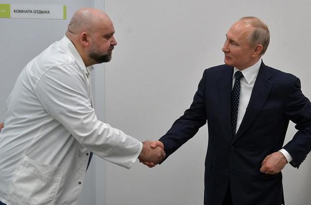 Кремль прокоментував зараження коронавірусом лікаря, який зустрічався з Путіним
