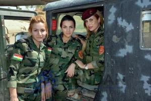 Как женщины "Пешмерги" проходят военную подготовку в Курдистане