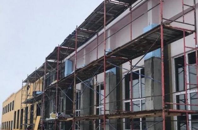 Чиновники змогли вивезти понад 1,4 мільйона гривень