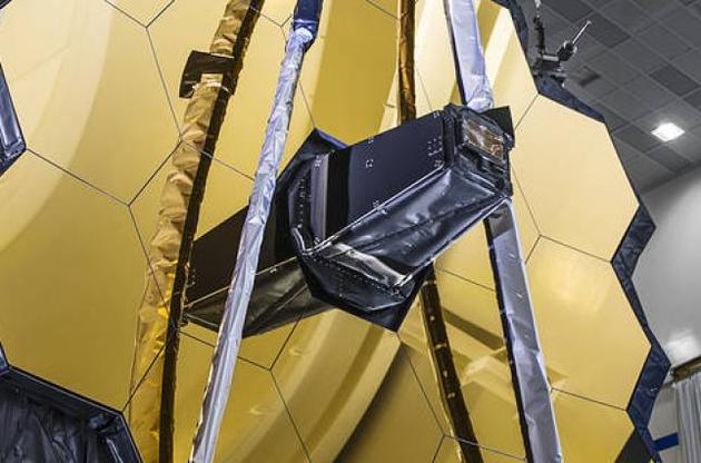 NASA успешно развернуло зеркало телескопа "Джеймс Уэбб"