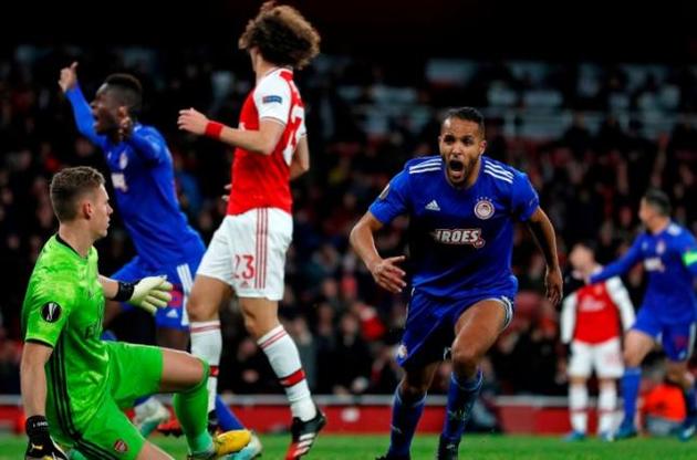 "Олимпиакос" выбил "Арсенал"