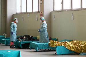 В Італії встановлено новий добовий рекорд смертей від коронавіруса