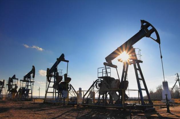 Цена реализации нефти в Украине за месяц упала почти на 39%