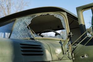 Окупанти розстріляли з ПТРК вантажівку ЗСУ з продуктами на Луганщині