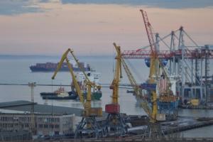 Зеленский прокомментировал приостановку концессии порта "Херсон"