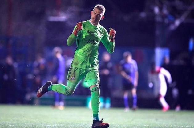 Бац отбил четыре пенальти в серии и один - в игре