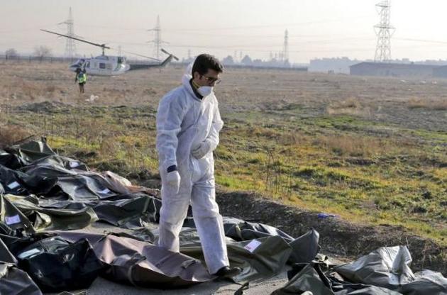 Канада считает "черные ящики" сбитого в Иране пассажирского лайнера собственностью Украины