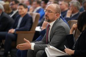 Як прошмигнути в прем'єри