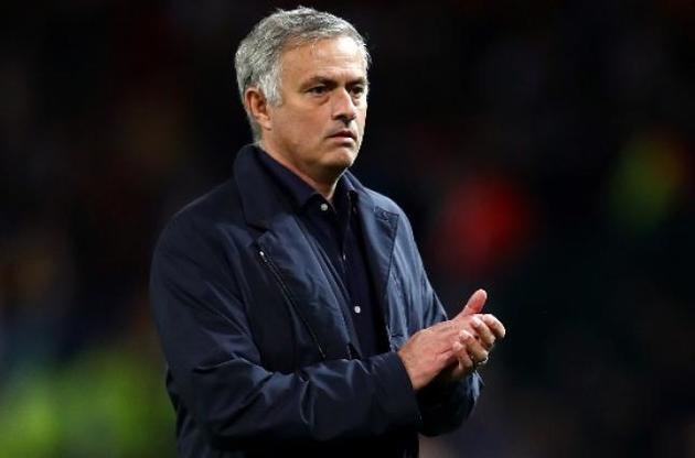 Моуріньо став волонтером