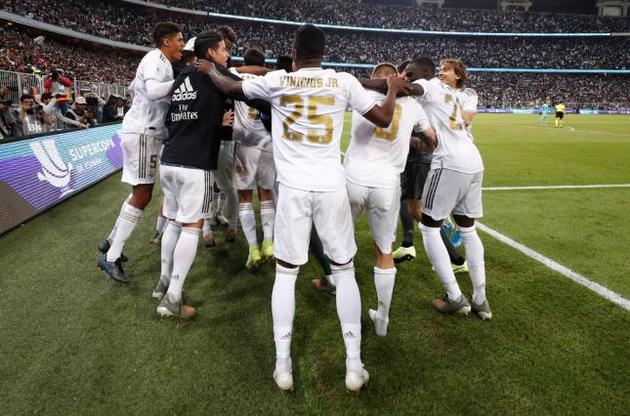 Все футбольные соревнования в Испании приостановлены