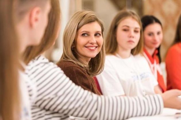 Сторінку Олени Зеленської на Facebook тимчасово заблокували