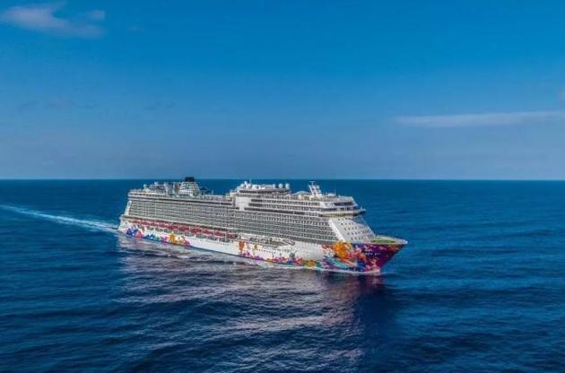 Лайнер перебуває на карантині