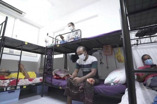 Більшу частину хворих становлять мігранти, які проживають в переповнених гуртожитках