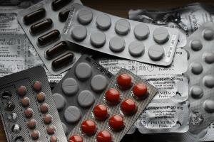 Минздрав Франции: при коронавирусе нельзя принимать противовоспалительные лекарства