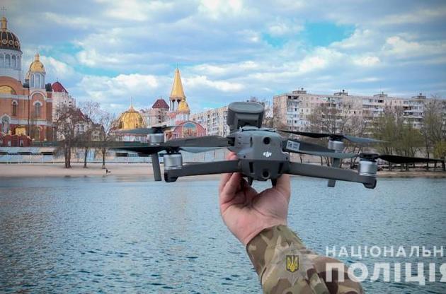 Полиция следит за соблюдением карантина киевлянами с помощью дронов