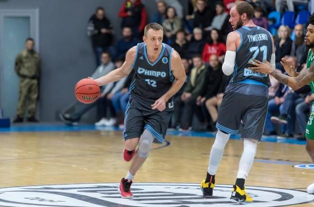 "Дніпро" першим отримає персні